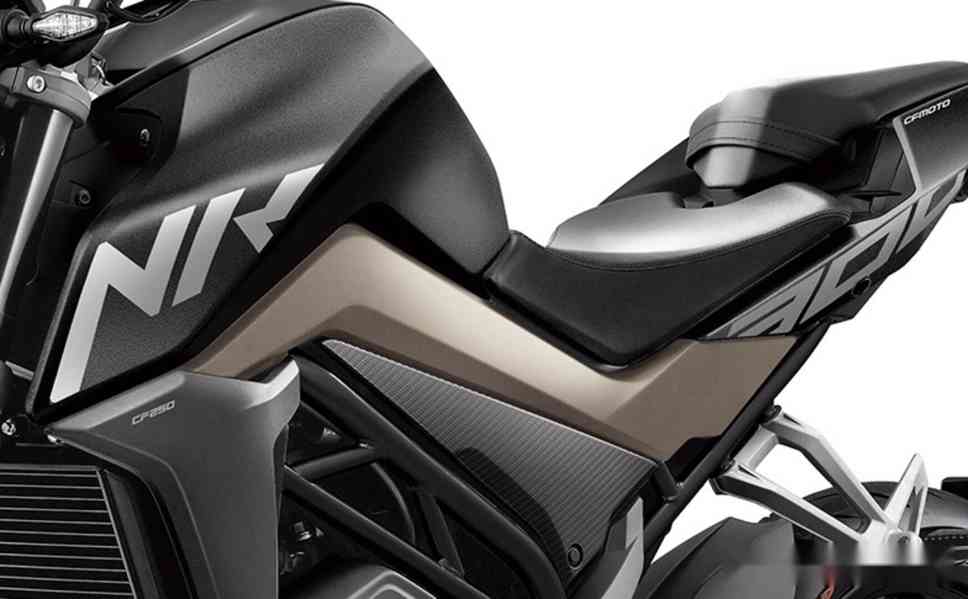 CFMOTO 300NK - foto 6