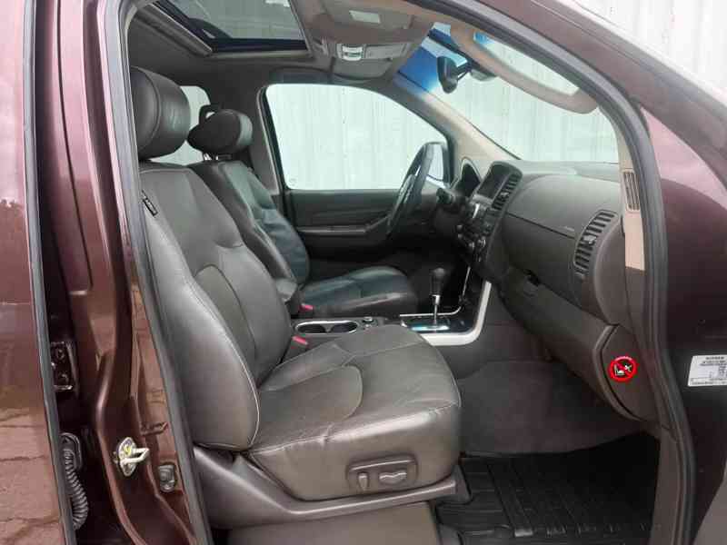 Nissan Pathfinder 3.0 dCi LE 170kw - foto 13