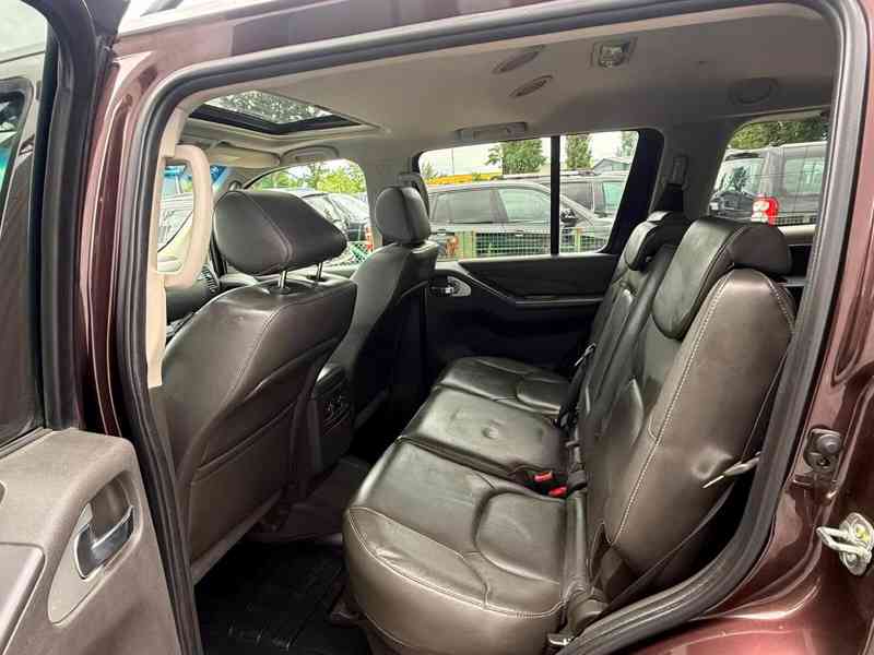 Nissan Pathfinder 3.0 dCi LE 170kw - foto 6