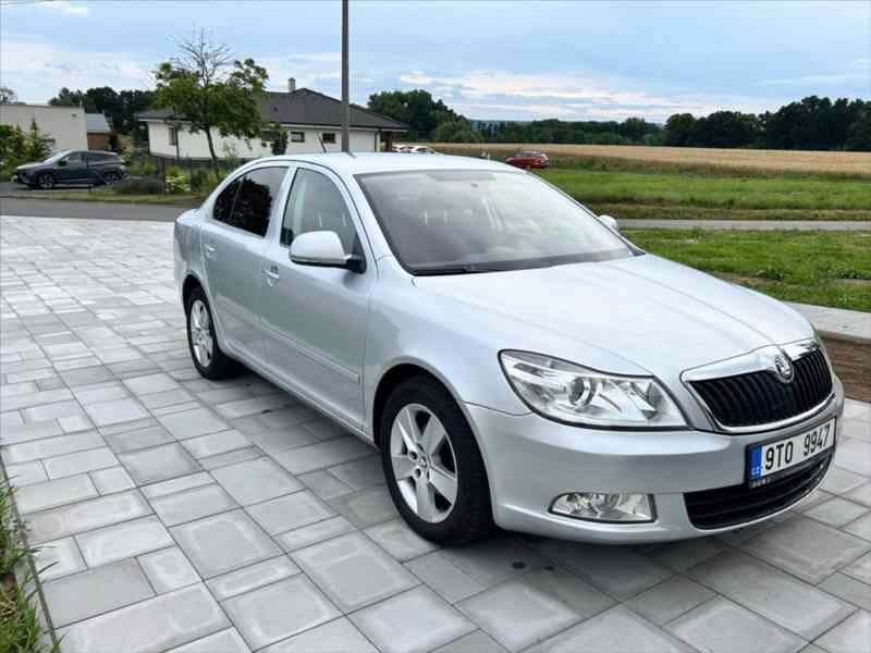 Škoda Octavia 1,6 - foto 9