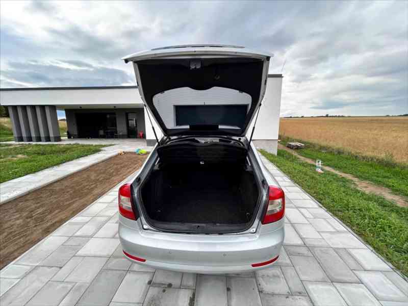 Škoda Octavia 1,6 - foto 5