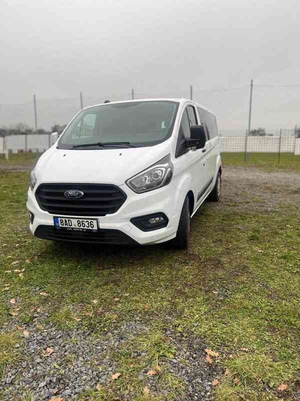 Pronájem mikrobusu Ford Custom 9 míst