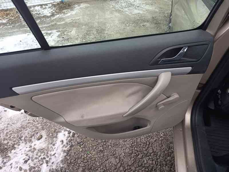 ŠKODA Octavia Combi 1,9TDI Ambition 77 kw  - foto 18