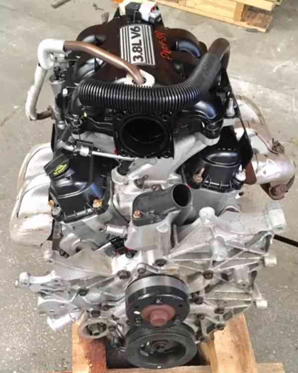 Jeep Wrangler unlimited 2008 engine 3.8L - foto 3