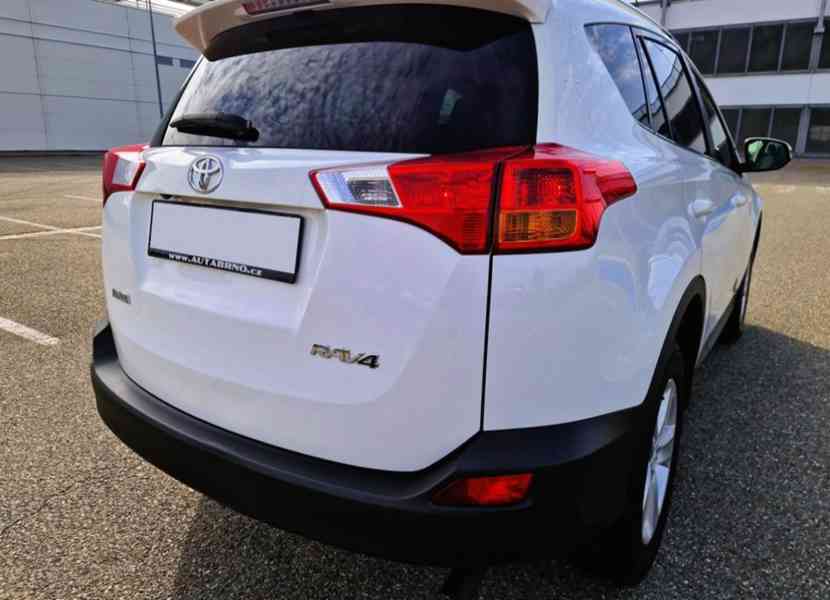 Toyota Rav4, 2.0D4-D 1MAJITEL SERVIS TOYOTA - foto 3