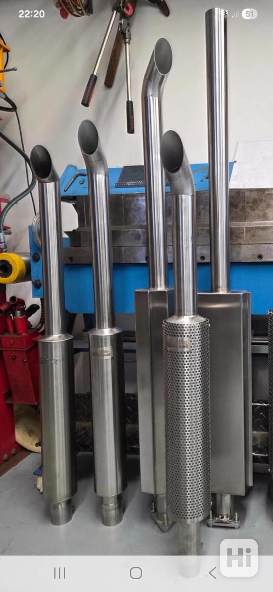 Nerezový výfuk Zetor - foto 1