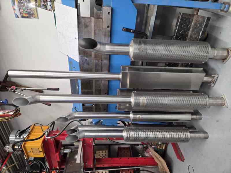 Nerezový výfuk Zetor - foto 2