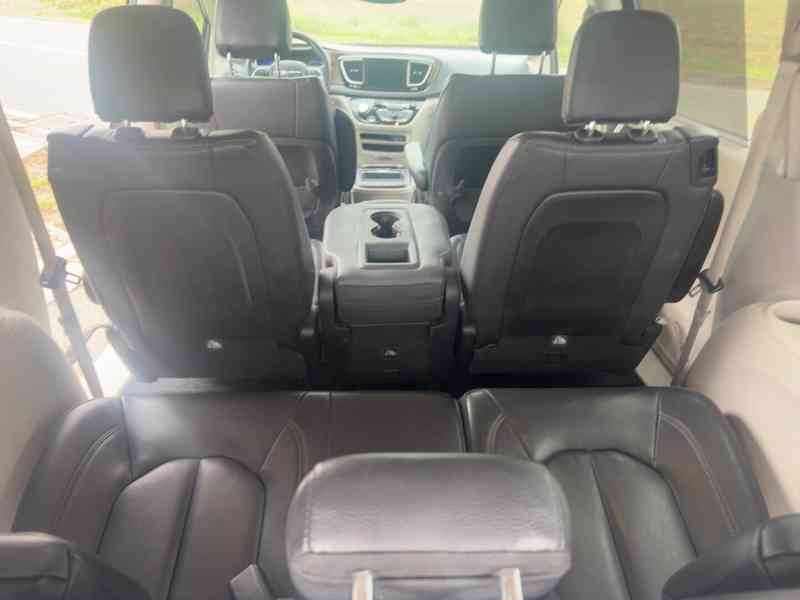 Chrysler Pacifica 3,6 Pentastar RU 8 míst 2017 - foto 8