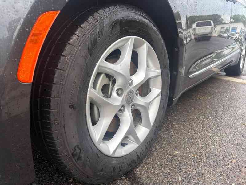 Chrysler Pacifica 3,6 Pentastar RU 8 míst 2017 - foto 12