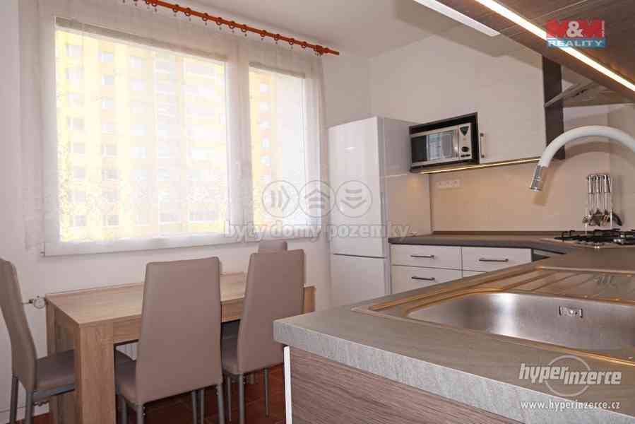 Pronájem bytu 3+1, 76 m?, Praha, ul. Dobevská - foto 11