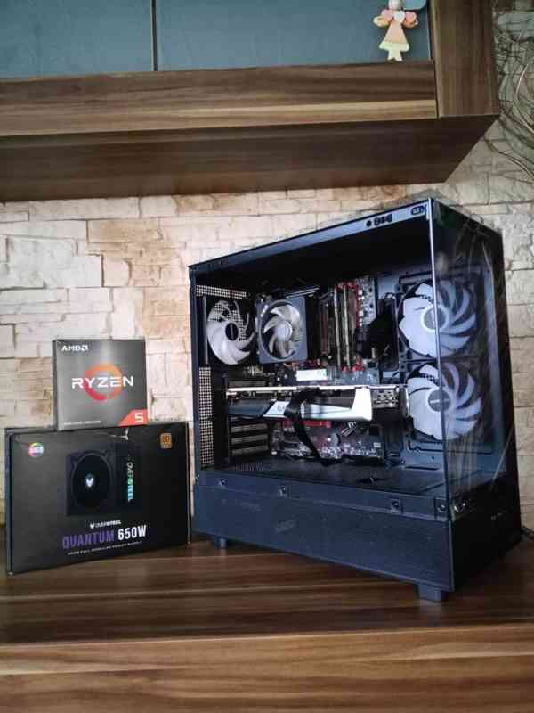 🚀 HERNÍ PC RYZEN 5 5600, 32GB RAM, RX 5700XT, SSD, WIN11 🚀 - foto 2