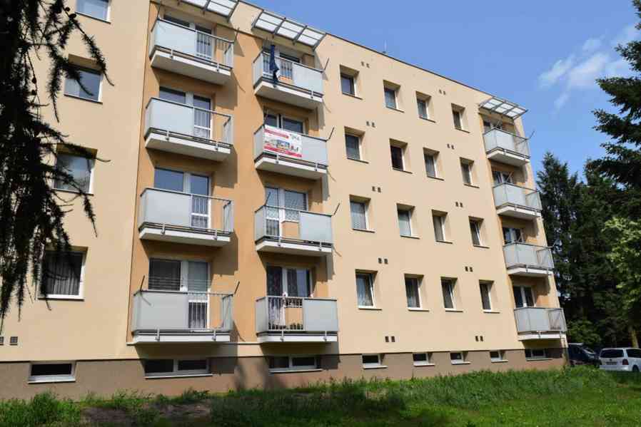 Prodej velkého bytu 3+1 ve Dvoře Králové n.L. - foto 9