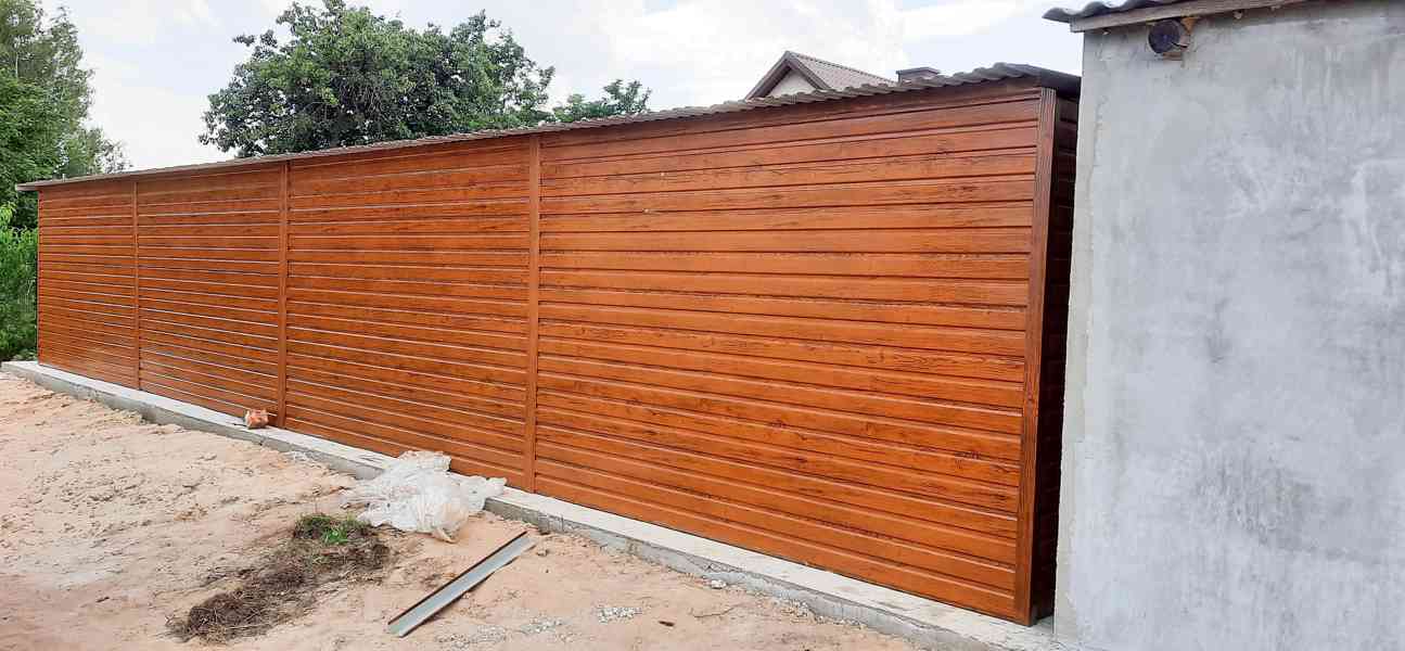 Plechová garáž 12x6m, spád dozadu - 4x výklopná vrata TS298 - foto 2
