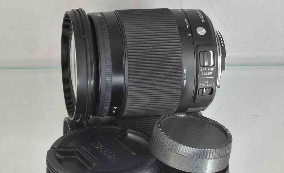 pro Nikon - Sigma DC 18-300mm HSM OS 16,6x Zoom - foto 3