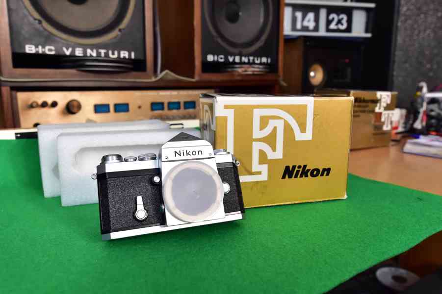 Nikon F - fotoaparát - unikát nepoužitý, výroba březen 1968 - foto 1