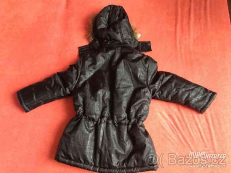 Dětský černý zimní kabátek - foto 2