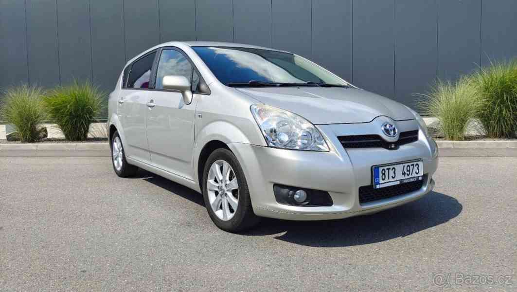 Toyota Corolla Verso 2.2 D-4D, 100kW	 - foto 1