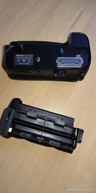 Multi power battery pack Nikon D7000 - foto 1