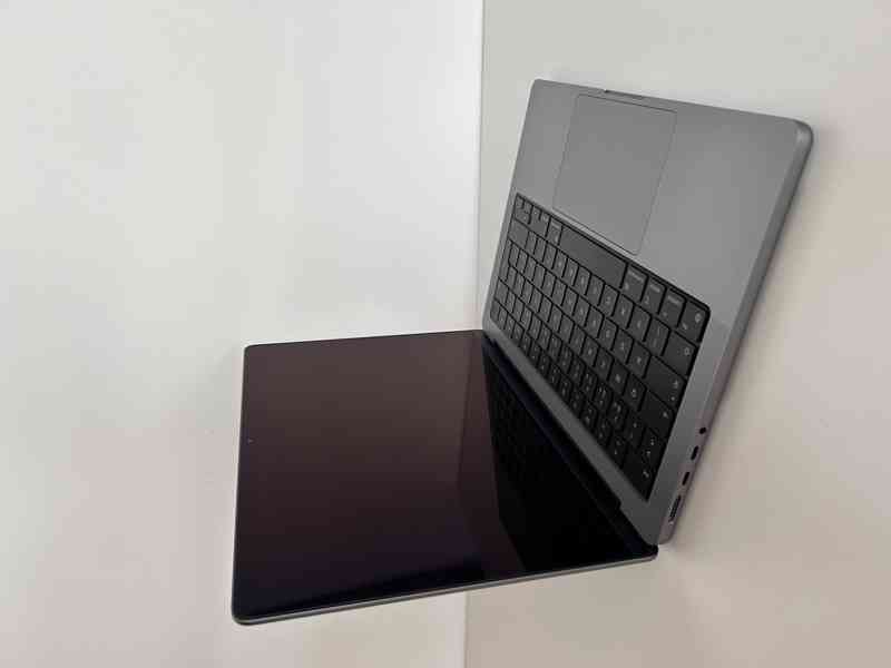 Apple MacBook Pro 14" (2021) Apple M1 Max - foto 5