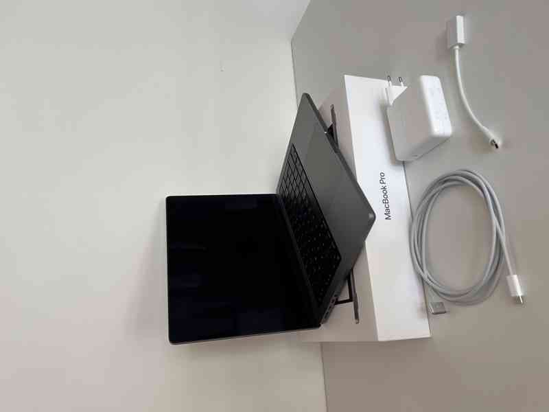 Apple MacBook Pro 14" (2021) Apple M1 Max - foto 9