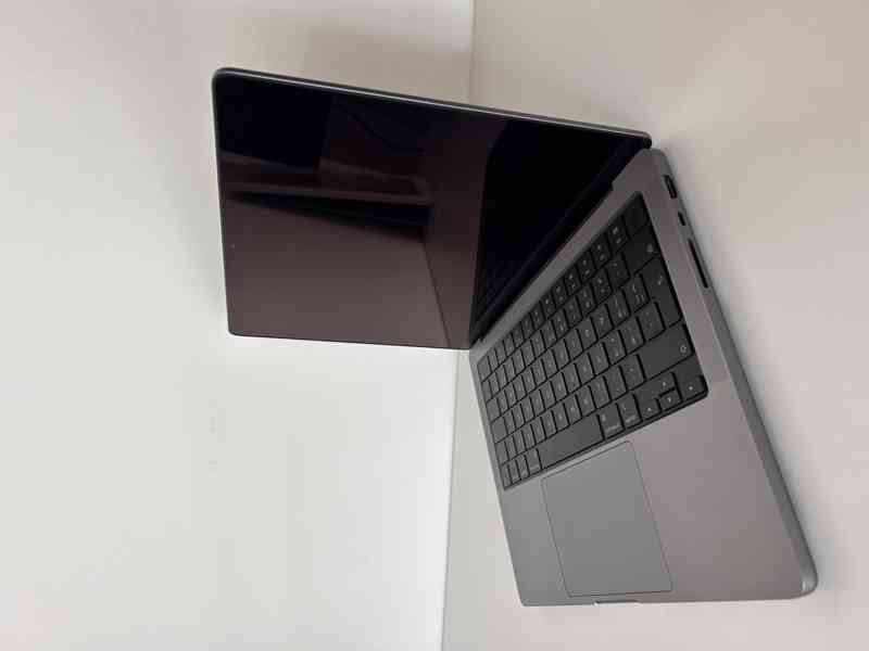 Apple MacBook Pro 14" (2021) Apple M1 Max - foto 4