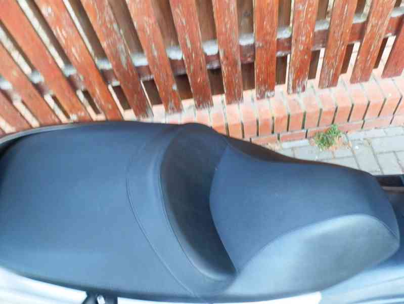Kymco Downtown 300i - foto 2