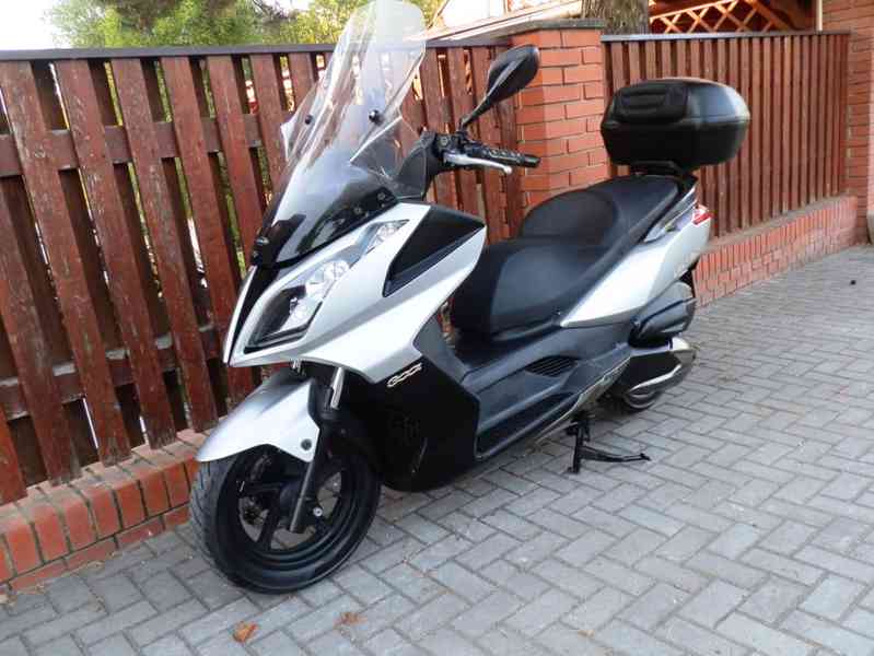 Kymco Downtown 300i - foto 18