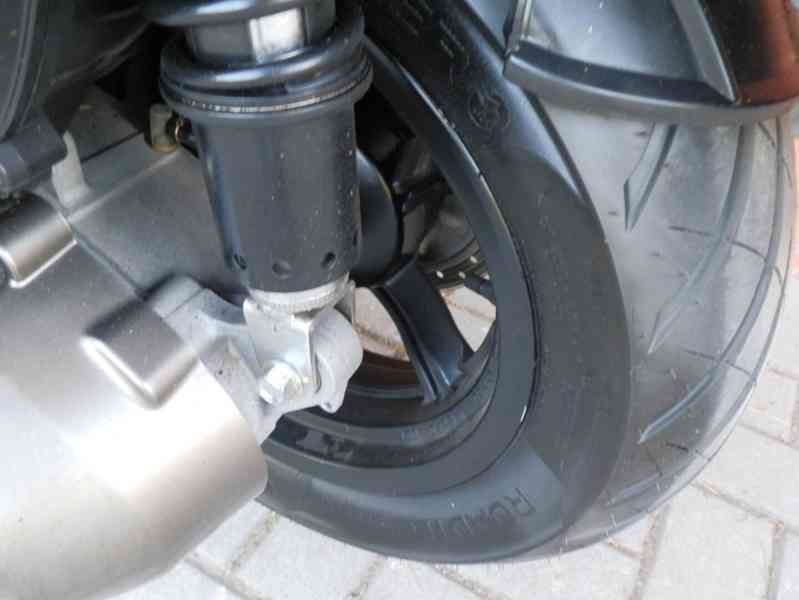 Kymco Downtown 300i - foto 15
