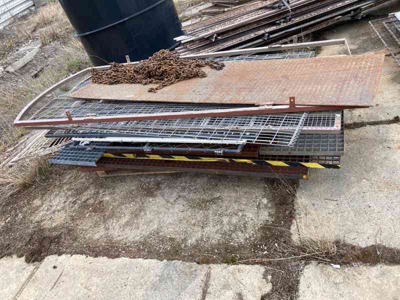 Mříže, vrata - foto 2