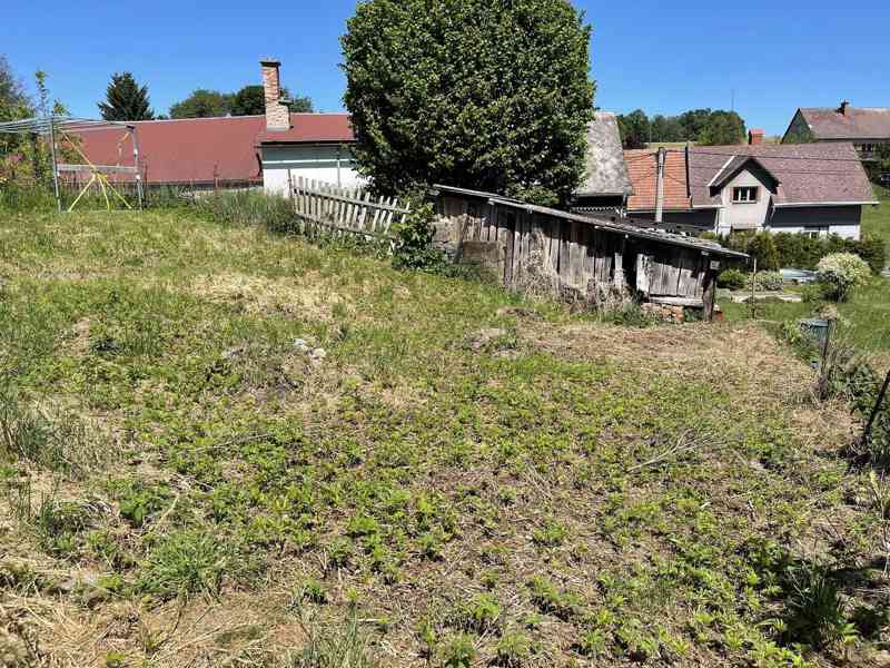 Prodej stavebního pozemku 1 068 m², Brniště - foto 5