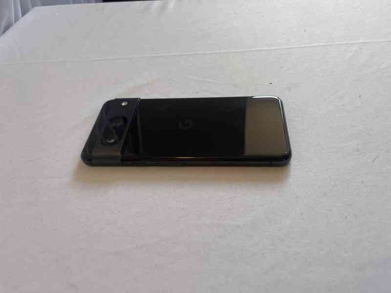 Google Pixel telefon - nezapíná se - foto 3