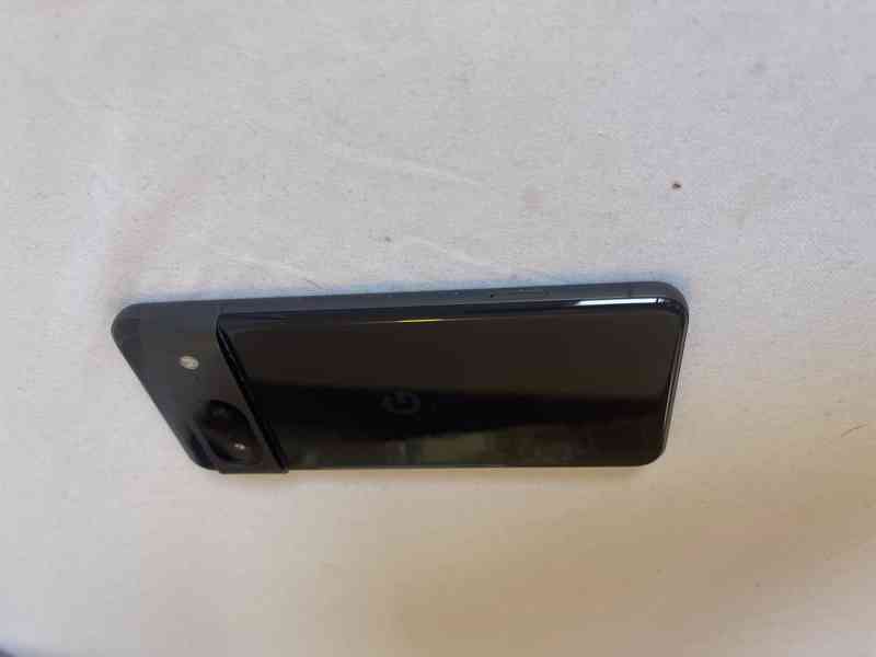 Google Pixel telefon - nezapíná se - foto 4