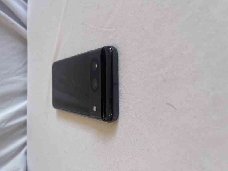 Google Pixel telefon - nezapíná se - foto 5