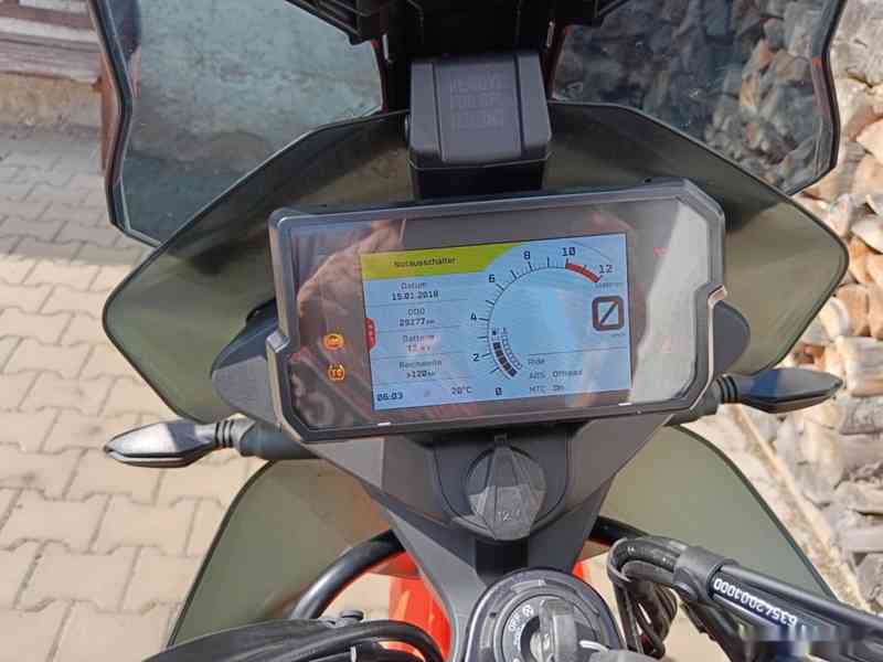 KTM 890 Adventure R - foto 11