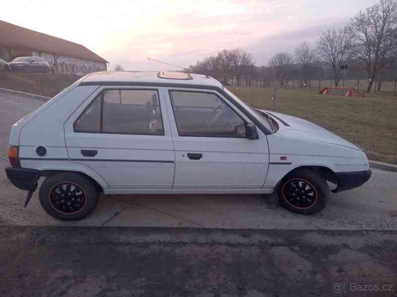 Škoda Favorit Prodám Škoda Favorit r.v. 1988 - foto 5