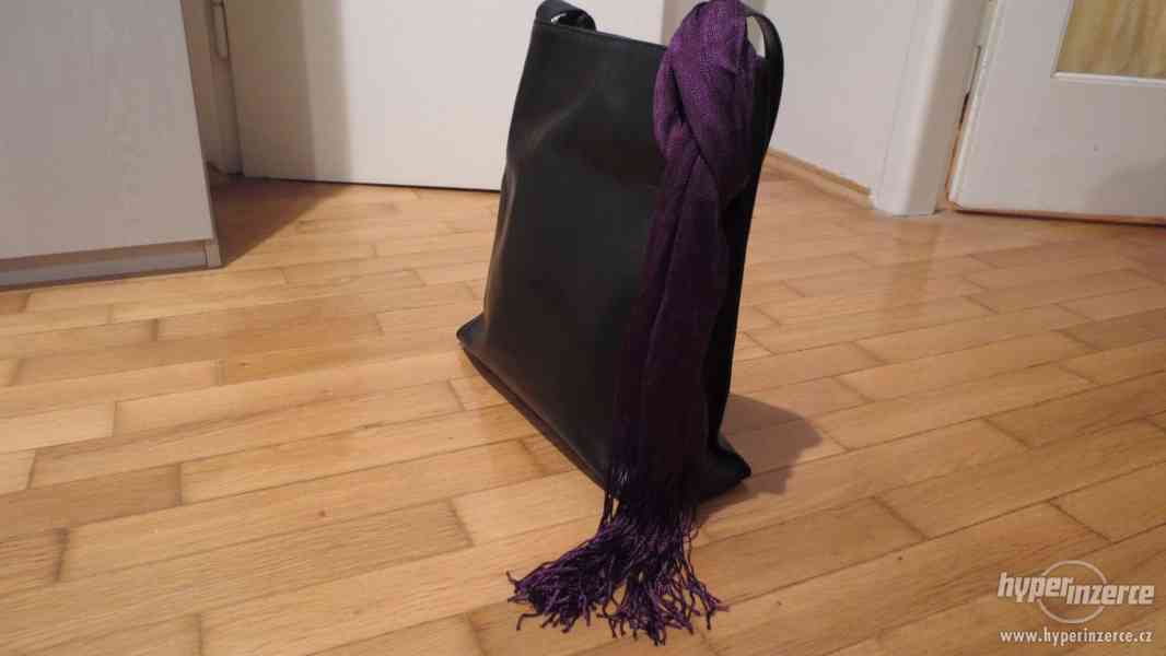 Černá kožená kabelka - prodám, - foto 2