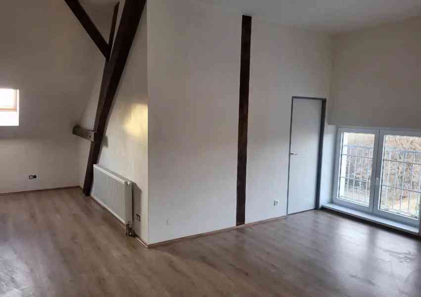 Pronájem bytu 2+kk 58 m² - foto 4