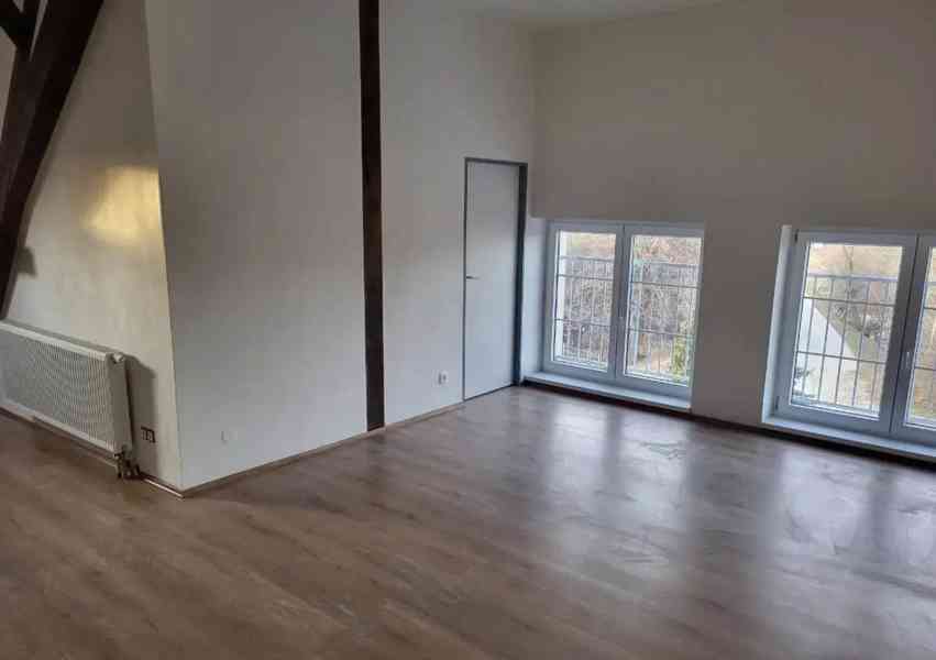Pronájem bytu 2+kk 58 m² - foto 5