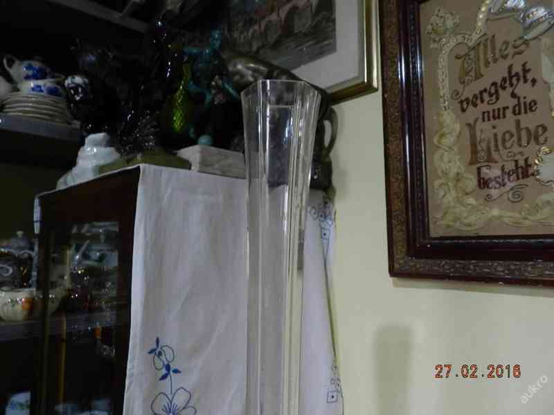 Krásná stará vysoká skleněná váza 66cm - foto 3