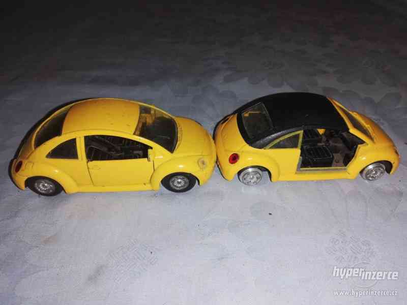 2ks žlutých autíček - zn. Volkswagen - foto 4