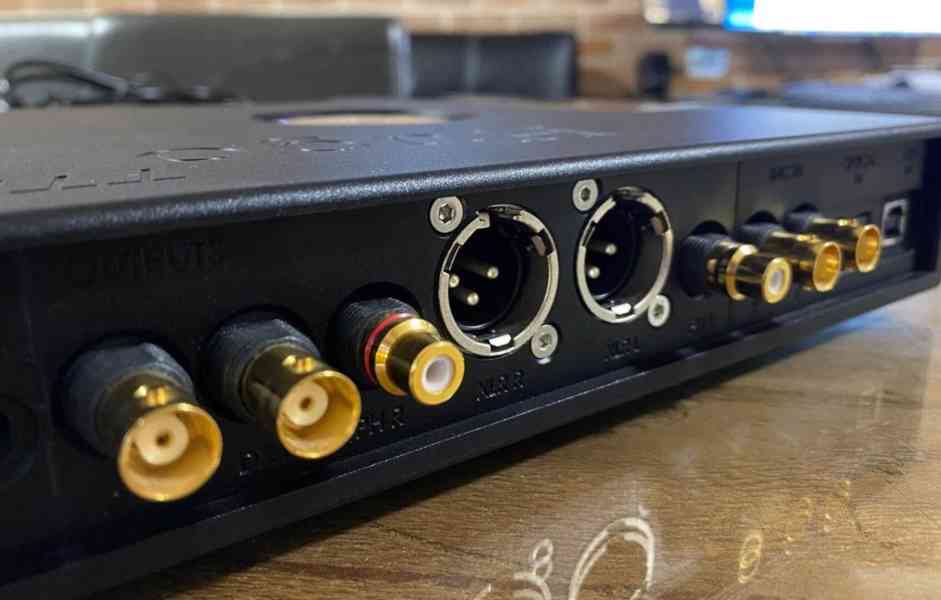 Chord Hugo TT2 DAC Headphone Amplifier - foto 3