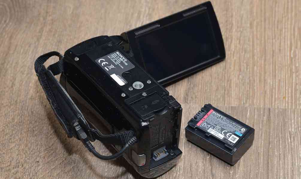 Sony HDR-PJ260E **videokamera *Full HDV*brašna* - foto 7