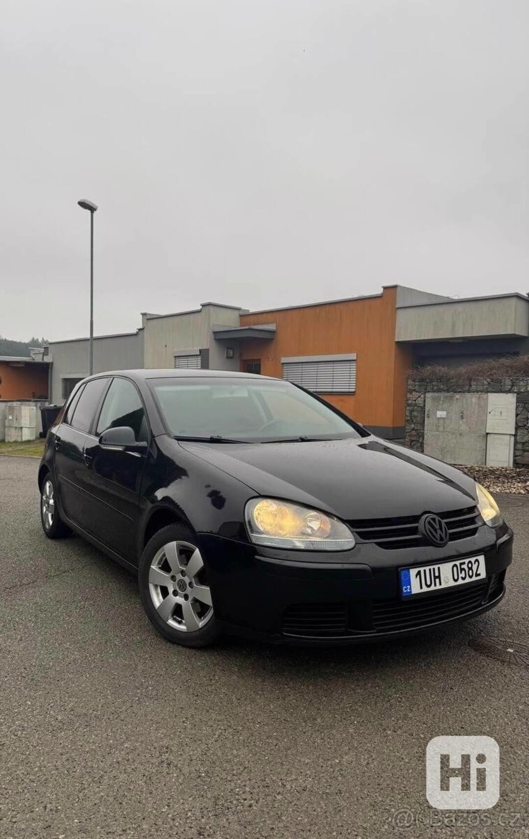 Volkswagen Golf 1,4   5 benzín, 66 kW - foto 1