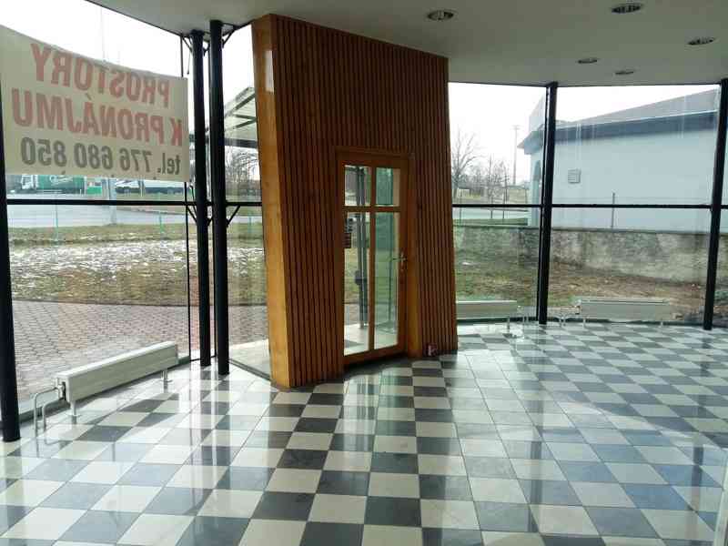 Obchodní prodejní prostor k pronájmu v Kolíně - foto 5