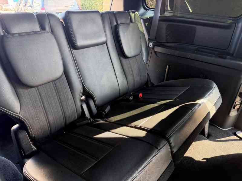 Chrysler Town Country 3,6 Limited S-type LPG TOP 2016 - foto 9