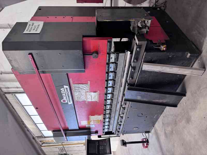 Ohraňovací lis AMADA HFBO 220-30 - foto 2