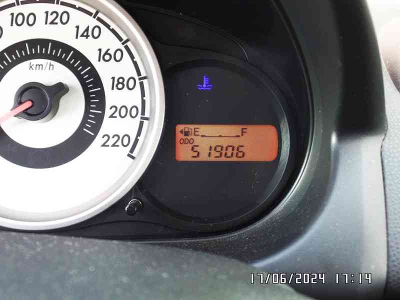 Mazda 2, r.2010, 52000 km - foto 10