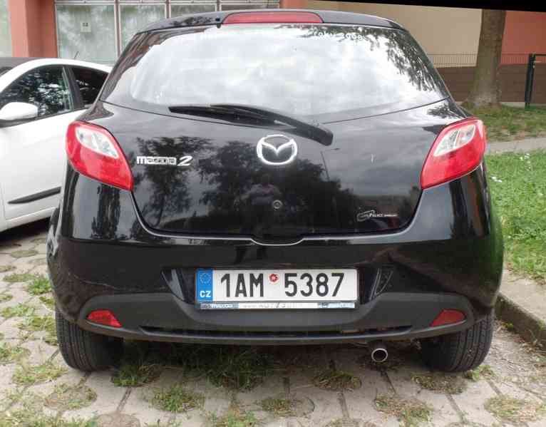 Mazda 2, r.2010, 52000 km - foto 5