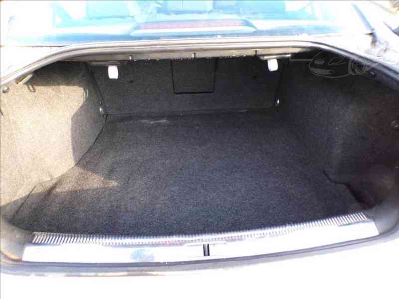 Škoda Superb 1,9 TDI - foto 9