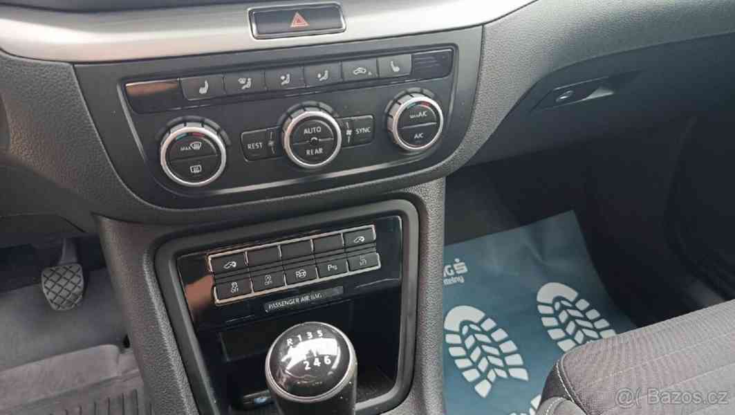Volkswagen Sharan 2,0   TDI Bluemotion 103 kw - foto 3